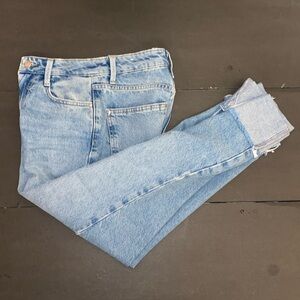 Zara Size 0 Washout High Rise Cropped Ankle Jeans
